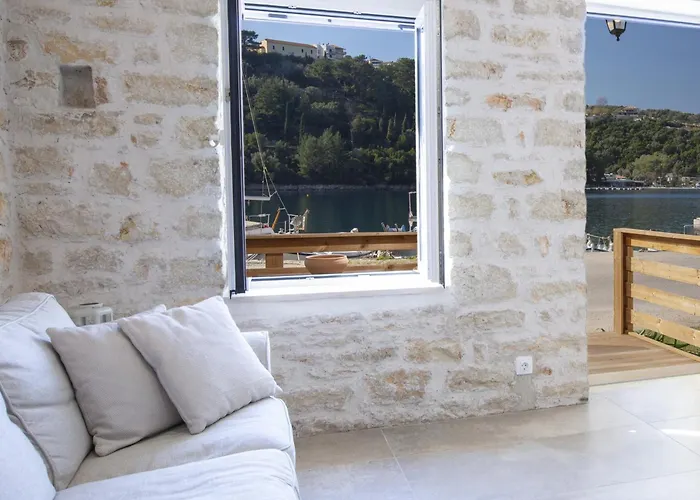 E Loft Spartokhórion