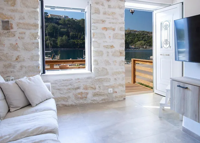 E Loft Case de vacanță